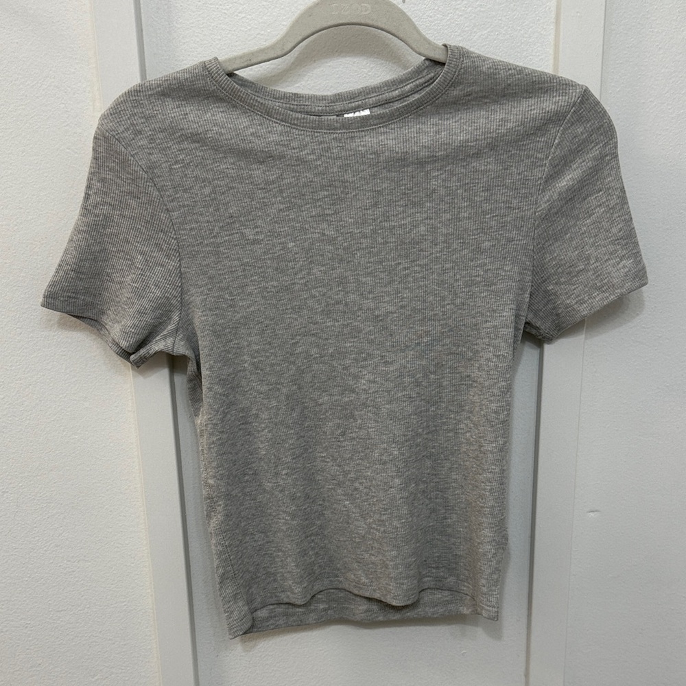 Gray Ribbed H&M T-Shirt